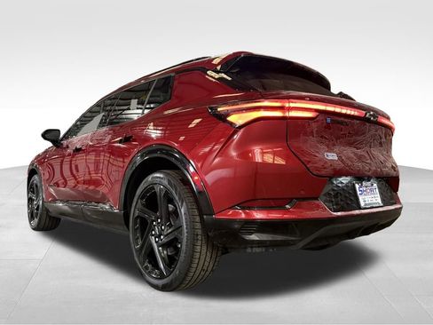 Used 2025 Chevrolet Equinox EV RS image 11