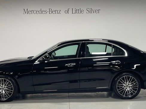 Used 2025 Mercedes-Benz C 300 4MATIC Sedan image 2