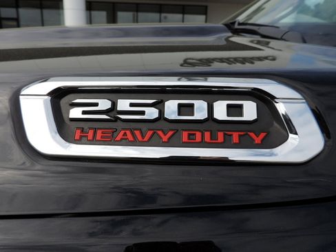 Used 2024 RAM 2500 Tradesman w/ Chrome Appearance Group image 11