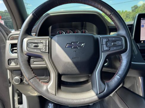Used 2021 Chevrolet Tahoe RST w/ Luxury Package RWD image 3