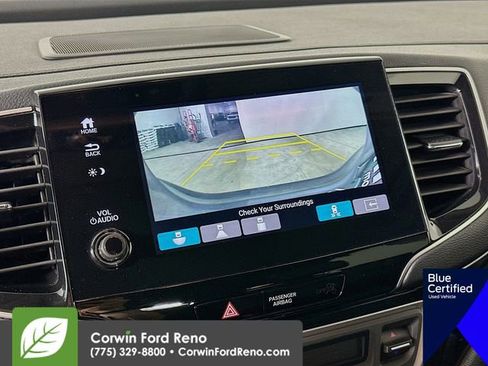 Used 2019 Honda Pilot Touring image 16