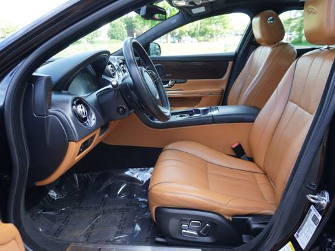 Used 2013 Jaguar XJ L Portfolio AWD/4WD image 9