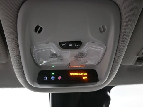 Used 2024 Chevrolet TrailBlazer LT image 17