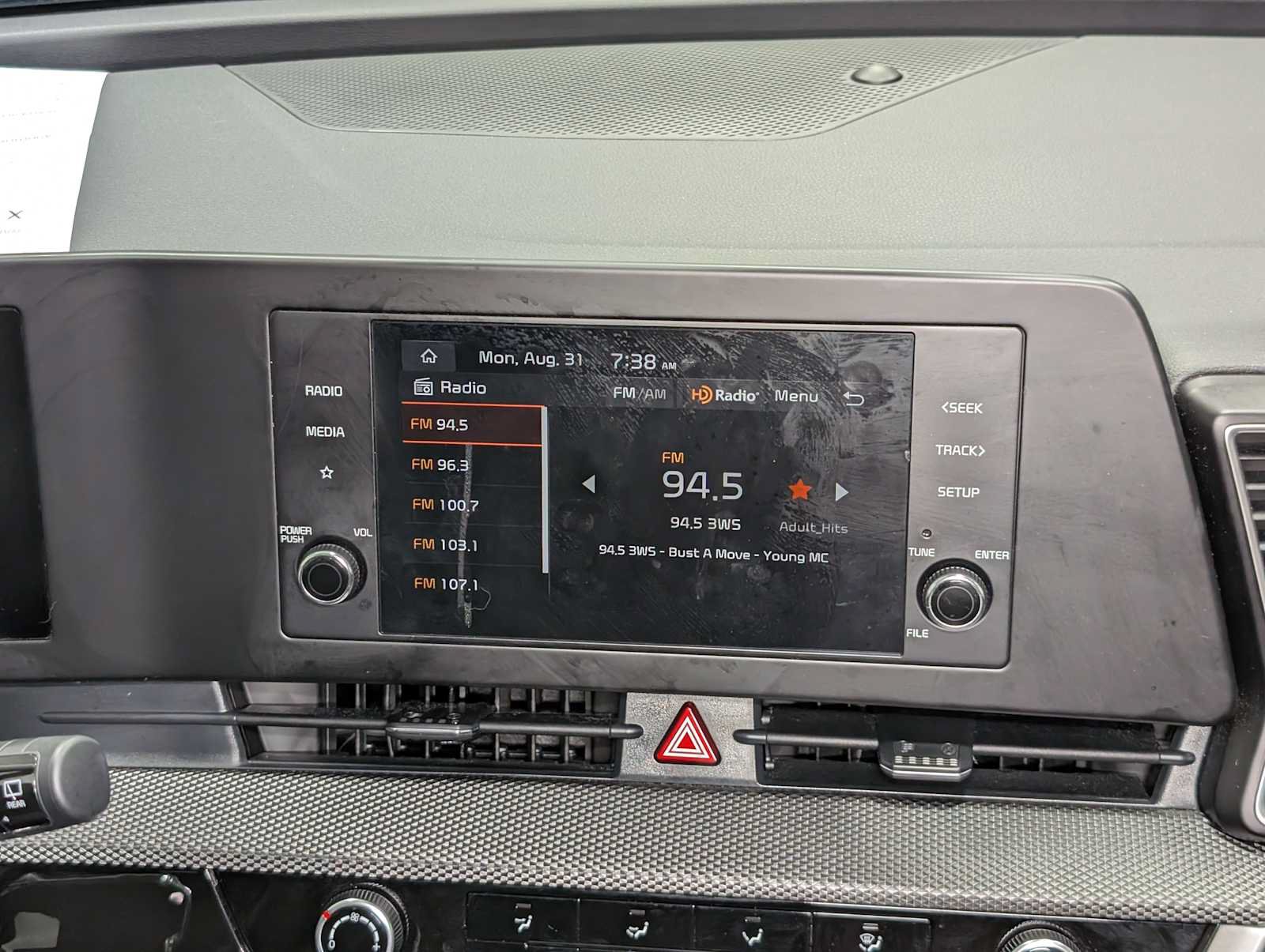 Certified 2025 Kia Sportage LX AWD/4WD image 18