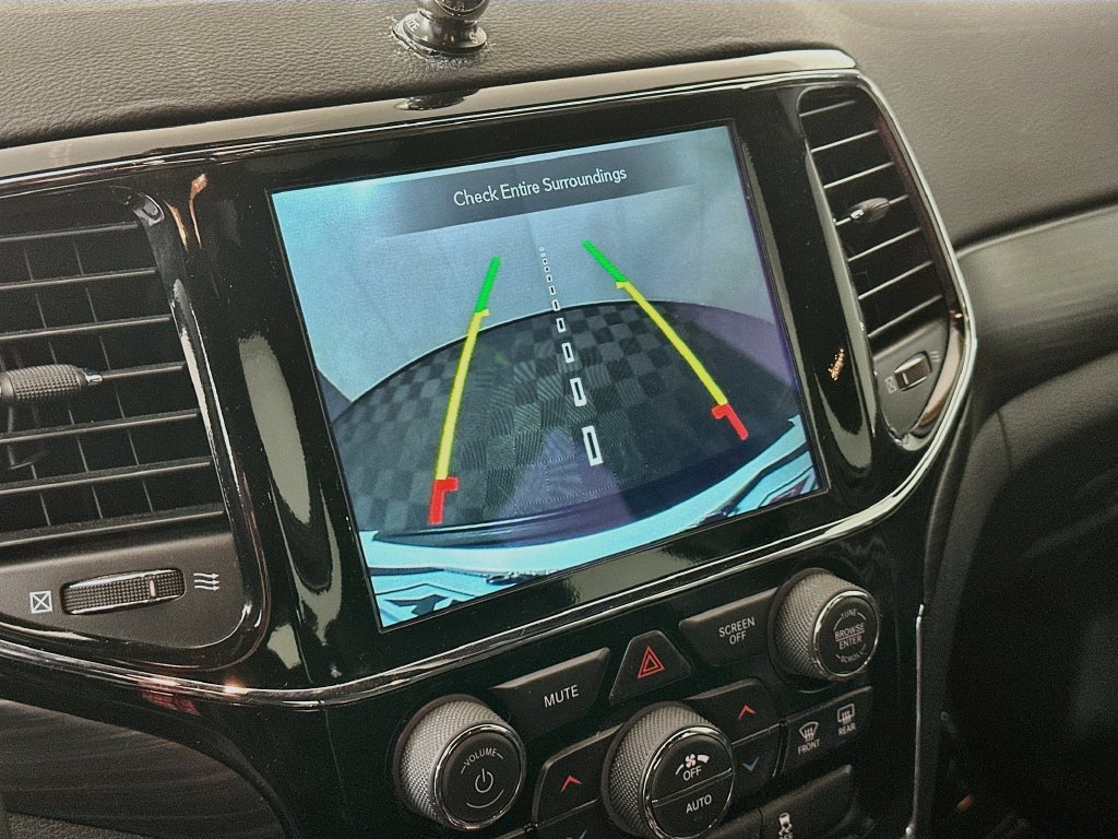 Certified 2020 Jeep Grand Cherokee Altitude AWD/4WD image 20