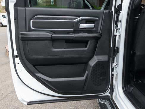 Used 2024 RAM 2500 Big Horn w/ Off Road Package image 34