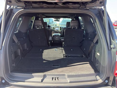 Used 2020 Ford Expedition XLT w/ Equipment Group 202A AWD/4WD image 25