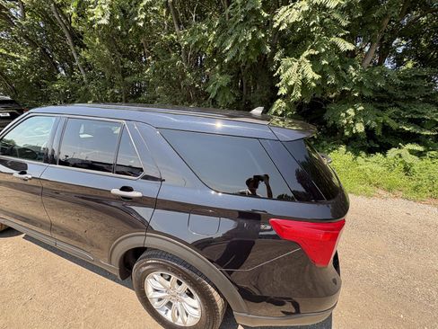 Used 2021 Ford Explorer 4WD image 23