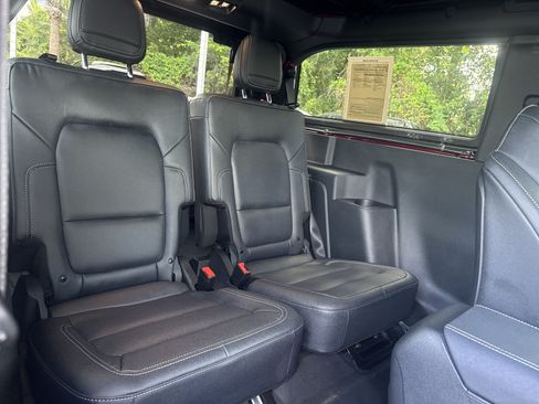Used 2025 Ford Bronco Badlands AWD/4WD image 45