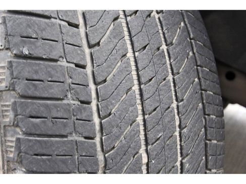 Used 2024 Cadillac Escalade ESV Sport Platinum w/ LPO, ONYX Package image 35