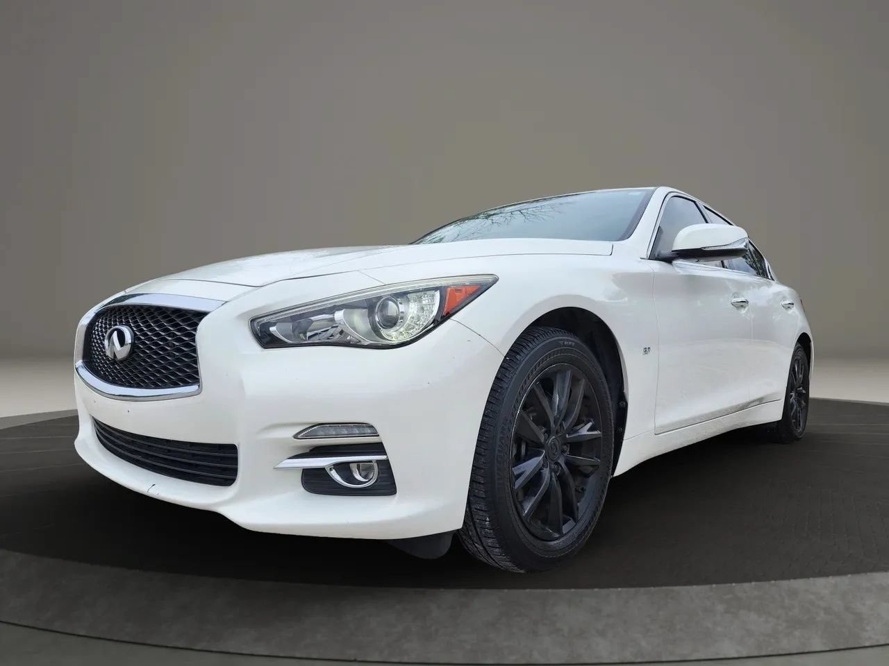 Used 2015 INFINITI Q50 Premium w/ Navigation Package AWD/4WD image 9