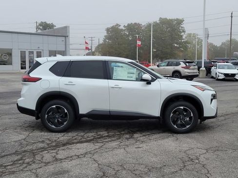 New 2026 Nissan Rogue SV AWD/4WD image 4