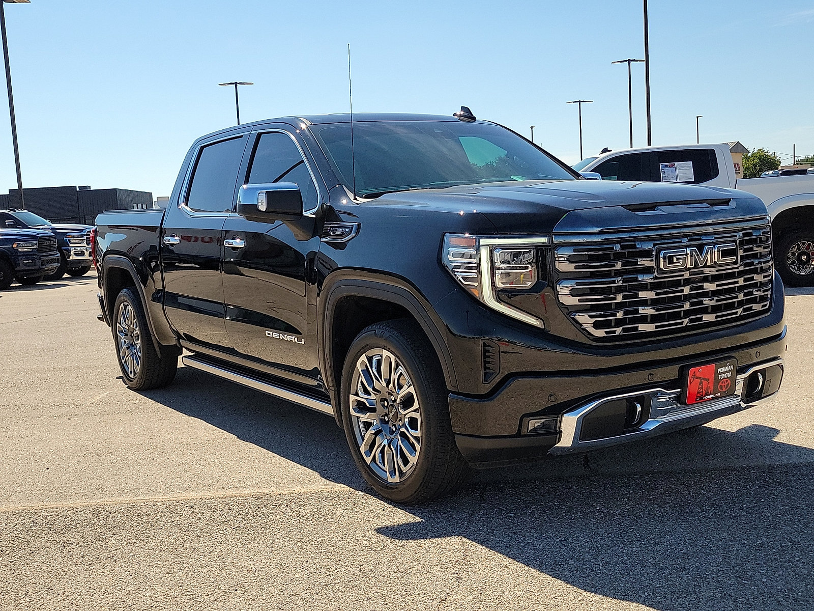 Used 2024 GMC Sierra 1500 Denali Ultimate AWD/4WD image 6