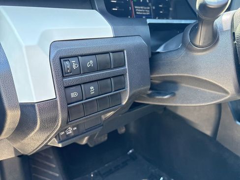 Used 2024 Toyota Tacoma TRD Off-Road AWD/4WD image 17