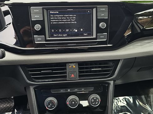 Used 2023 Volkswagen Taos S FWD image 19