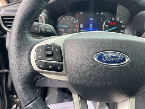 Used 2023 Ford Explorer XLT w/ Equipment Group 202A image 29