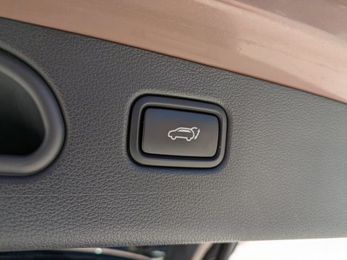 Used 2017 Hyundai Tucson Limited w/ Limited Ultimate Package 03 image 12