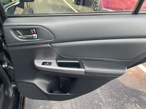 Used 2015 Subaru Crosstrek 2.0i Limited image 12