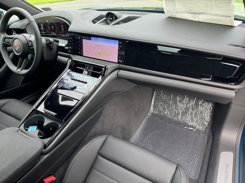 New 2025 Porsche Panamera image 18