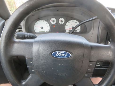 Used 2004 Ford Ranger XLT image 12