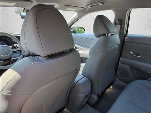 New 2026 Hyundai Elantra SE FWD image 16