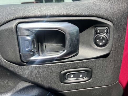 Certified 2022 Jeep Wrangler Unlimited Rubicon 4xe image 14