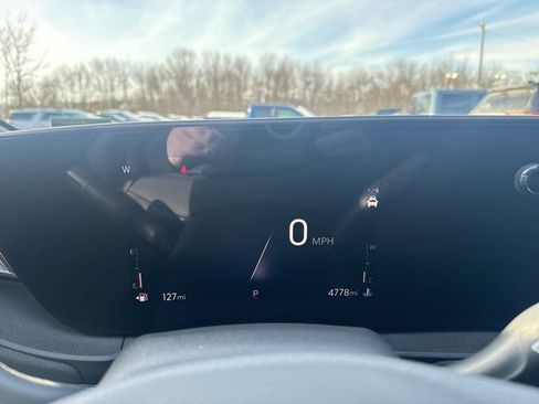 Used 2025 Buick Envista Sport Touring w/ Convenience I Package image 21