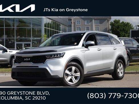Used 2022 Kia Sorento LX FWD image 1