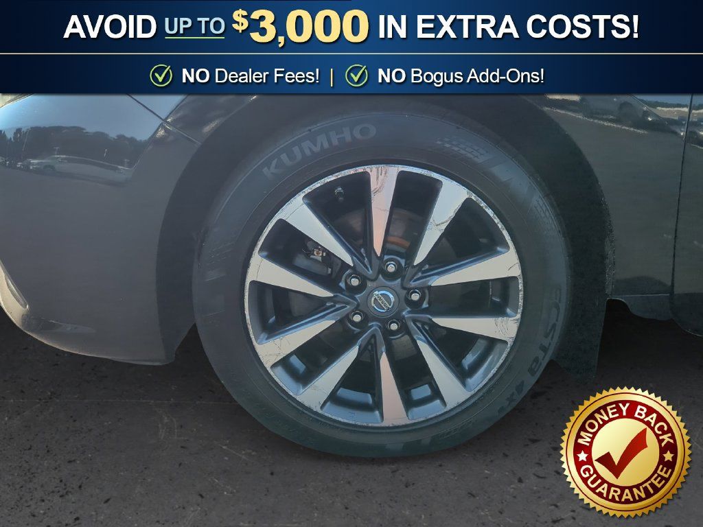 Used 2017 Nissan Altima 2.5 SV w/ Interior Lighting Package FWD image 13