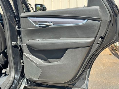 Used 2017 Cadillac XT5 Luxury w/ Driver Awareness Package FWD image 44
