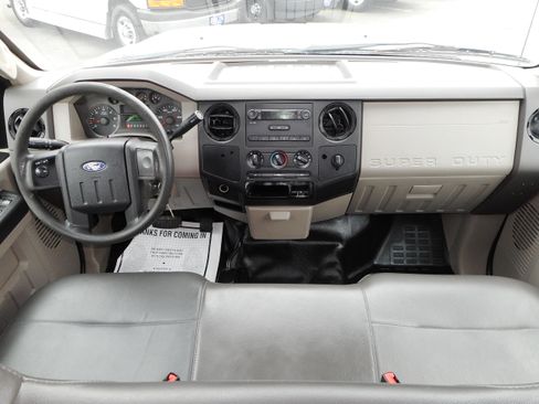 Used 2009 Ford F250 XL image 20