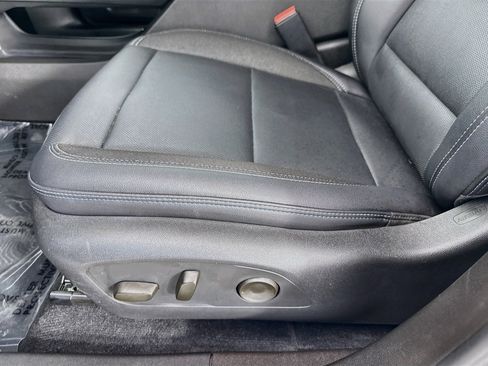 Used 2025 Chevrolet Equinox EV LT w/ Convenience Package FWD image 34