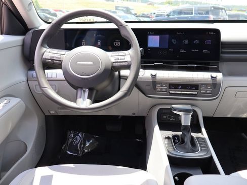 Used 2025 Hyundai Kona SEL AWD/4WD image 18