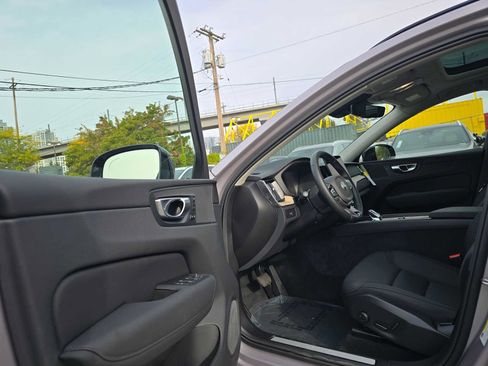 Used 2026 Volvo XC60 B5 Plus w/ Protection Package Premier AWD/4WD image 20