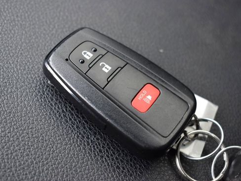 Used 2022 Toyota 4Runner TRD Off-Road Premium w/ Moonroof Package AWD/4WD image 14