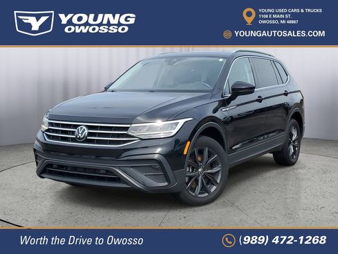 Used 2022 Volkswagen Tiguan SE w/ Panoramic Sunroof Package AWD/4WD image 1