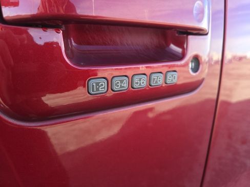 Used 2013 Ford F150 Lariat w/ Mid Equipment Group image 8