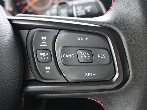 Used 2024 Jeep Wrangler Unlimited Rubicon AWD/4WD image 35