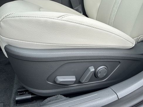 New 2026 Hyundai Sonata Limited FWD image 17