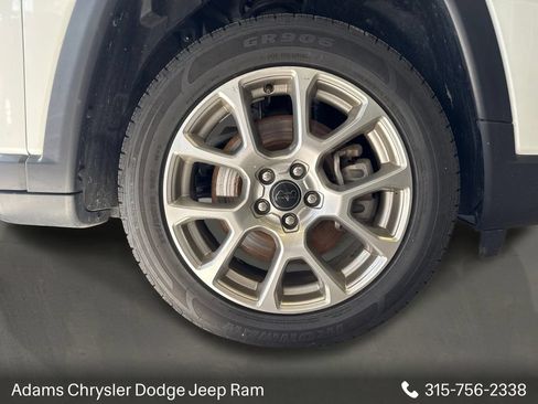 Used 2025 Jeep Compass Limited AWD/4WD image 21