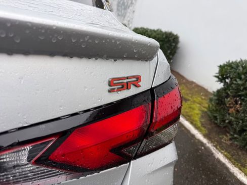 New 2025 Nissan Versa SR w/ Trunk Package image 8