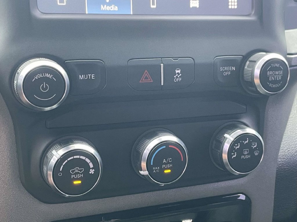 Used 2022 RAM 3500 Tradesman AWD/4WD image 40