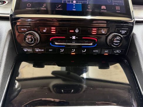 Used 2022 Jeep Grand Cherokee L Limited image 31