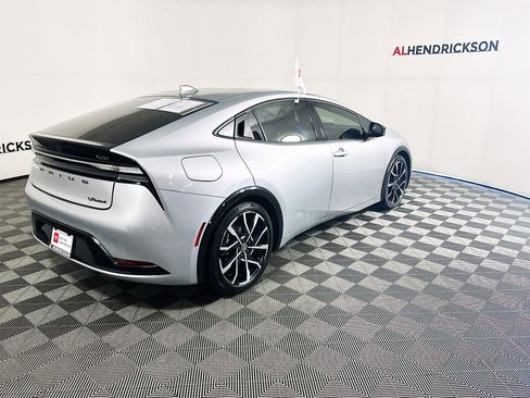 Certified 2024 Toyota Prius Prime image 3
