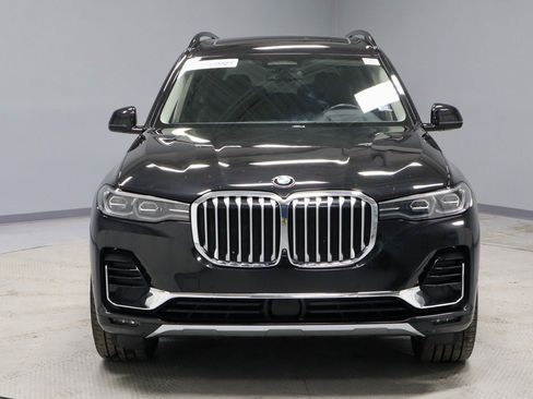 Used 2022 BMW X7 xDrive40i w/ Executive Package image 9