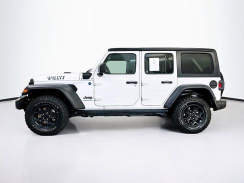 Used 2023 Jeep Wrangler Unlimited w/ Cold Weather Group image 4