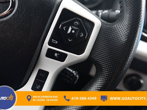 Used 2022 Toyota Tacoma TRD Off-Road w/ Technology Package image 21