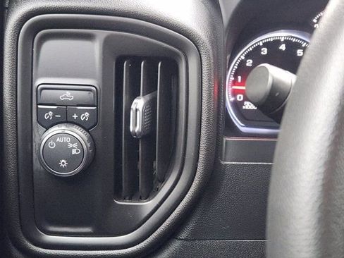 Used 2020 Chevrolet Silverado 1500 Custom w/ Custom Value Package image 23