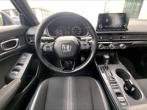 Used 2023 Honda Civic Sport image 6