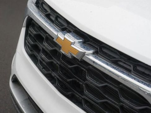 New 2026 Chevrolet Trax LT w/ LT Convenience Package FWD image 18